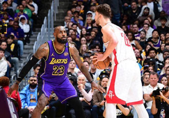 登场出战的, 只可惜