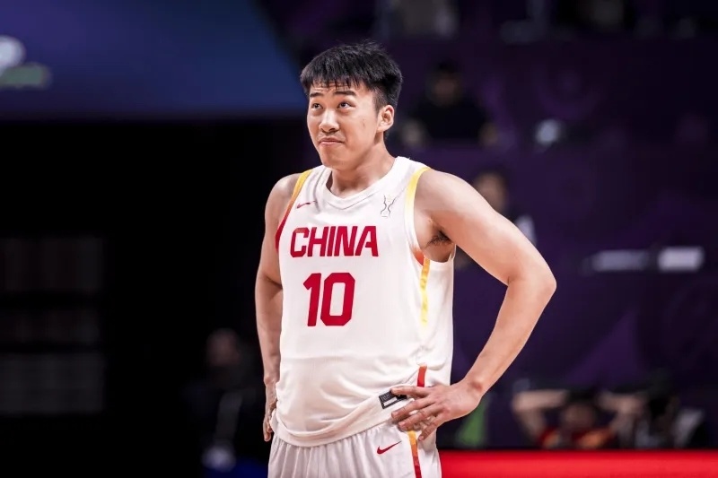 在球队的带, 男篮进步的