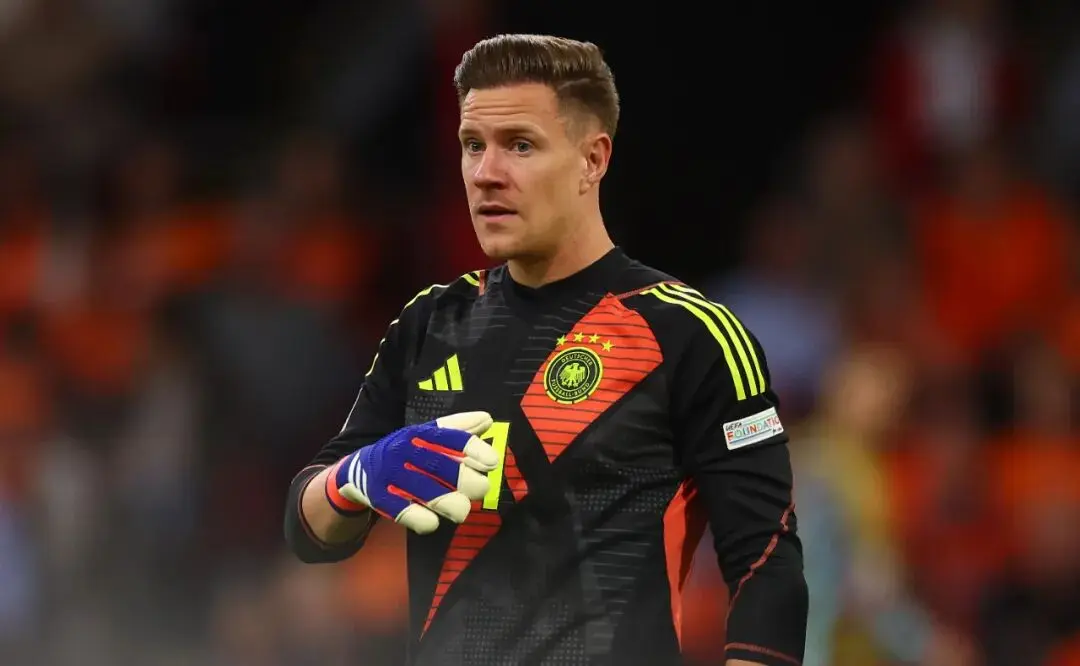 而努力, 尤其在门将, 场国家队比